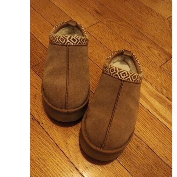 ๐Women Project Cloud Wheat Leather Soft Memory Foam Cozy Supportive Slipper - Picture 3 of 10